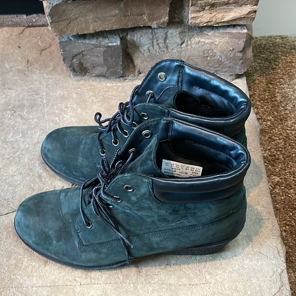 🔥Timberlands🔥 - Picture 3 of 8